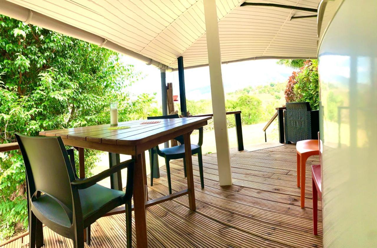 Lodge Colibris Piscine Privee Vue Panoramique Mer Et Montagne Pelee , 500 M Plage Dans Un Parc , Calme Assure Ideal Pour Decouvrir Le Nord Caraibes Le Carbet Ngoại thất bức ảnh