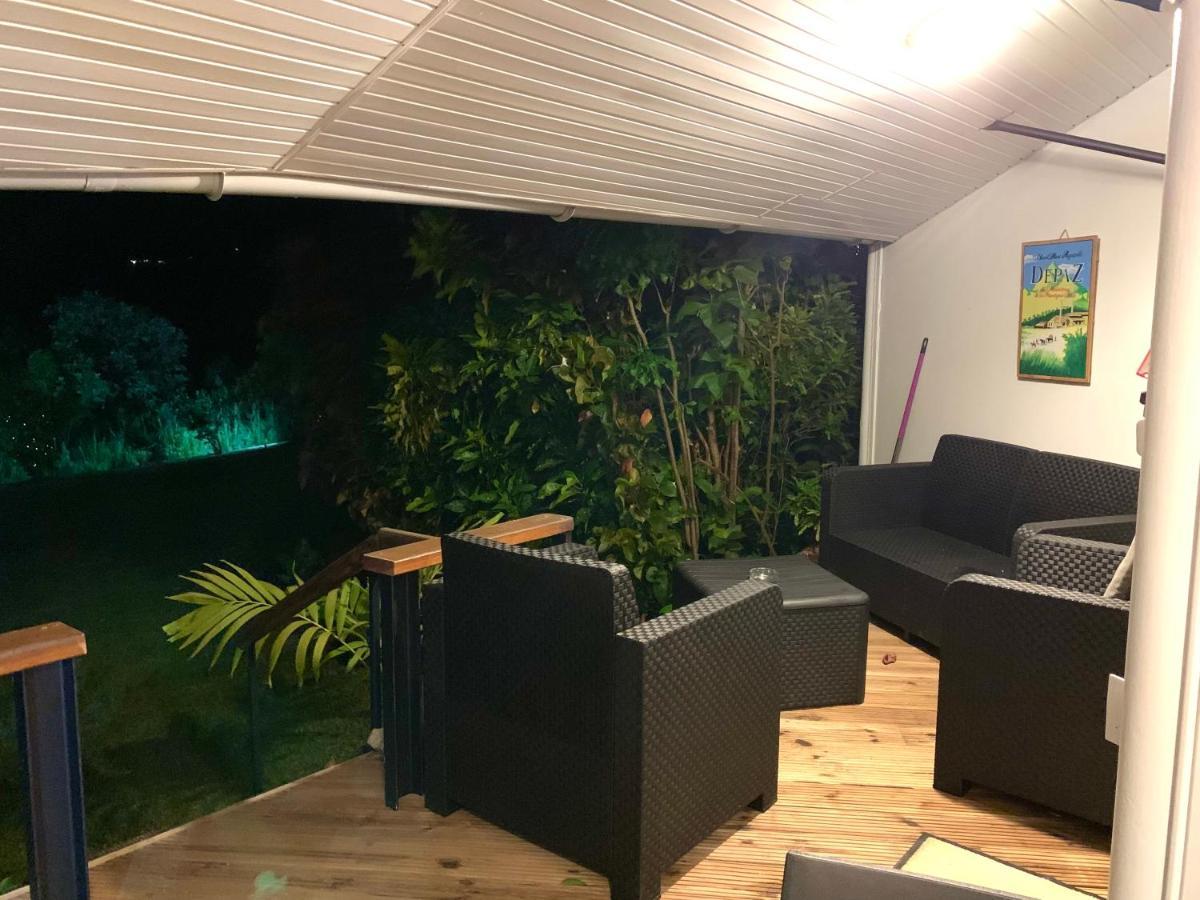 Lodge Colibris Piscine Privee Vue Panoramique Mer Et Montagne Pelee , 500 M Plage Dans Un Parc , Calme Assure Ideal Pour Decouvrir Le Nord Caraibes Le Carbet Ngoại thất bức ảnh